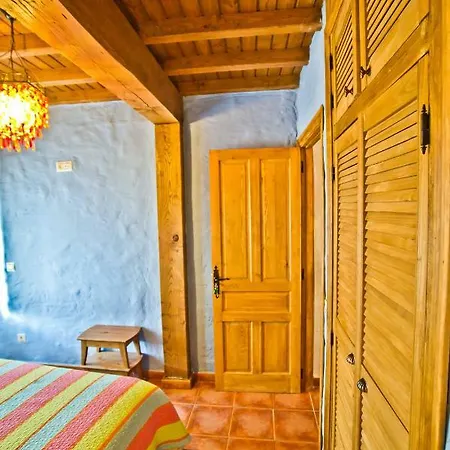 Casa Del Herrero * Mogarraz